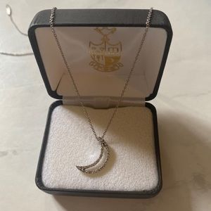 Tiffany & Co Crescent Moon Pendant & AU 750 Chain